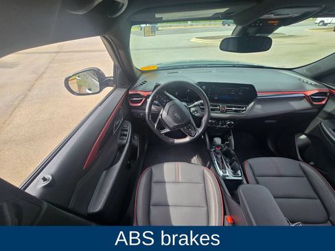 Used 2026 Chevrolet TrailBlazer RS w/ Convenience Package FWD image 16