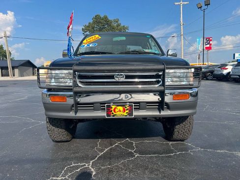 Used 1998 Toyota T100 SR5 image 9