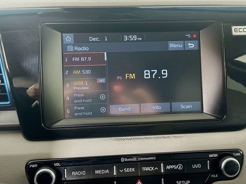 Used 2019 Kia Niro LX image 14