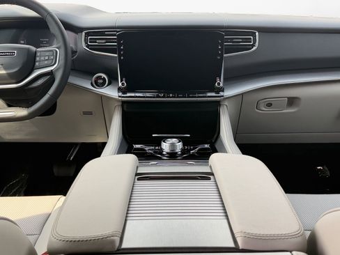 New 2026 Jeep Grand Wagoneer Limited image 10