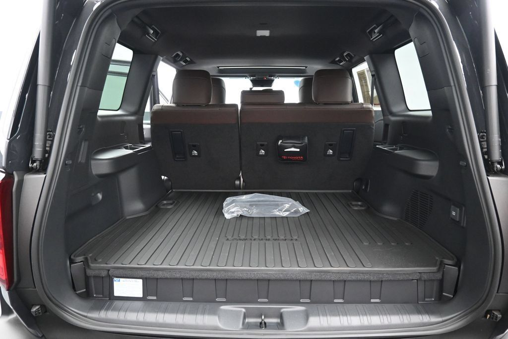 Certified 2026 Toyota Land Cruiser w/ Premium Package AWD/4WD image 34