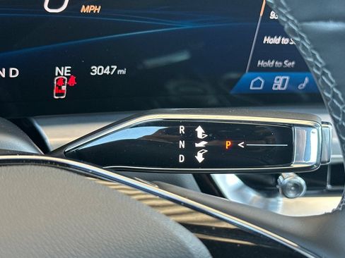 Used 2026 Cadillac Lyriq Luxury RWD image 29
