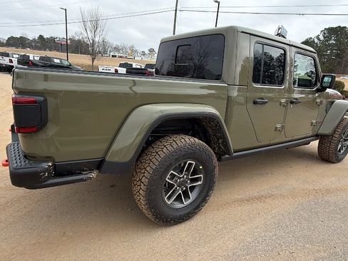 New 2026 Jeep Gladiator Mojave image 8