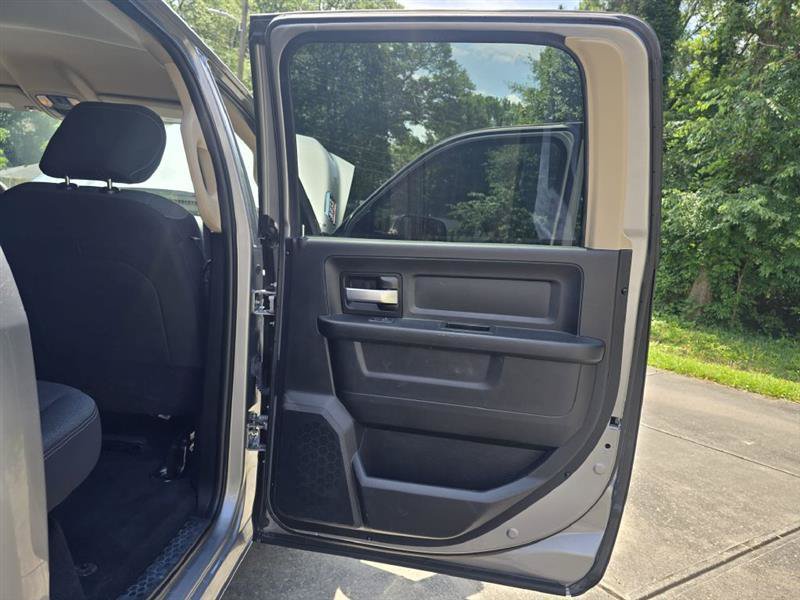 Used 2019 RAM 3500 Tradesman AWD/4WD image 18