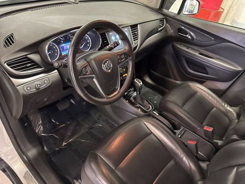 Used 2020 Buick Encore Essence AWD/4WD image 36