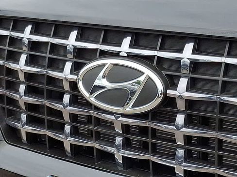 Certified 2025 Hyundai Venue SEL FWD image 31