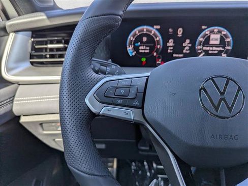 New 2026 Volkswagen Tiguan SE R-Line AWD/4WD image 13