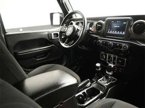Used 2018 Jeep Wrangler Unlimited Sport S image 17