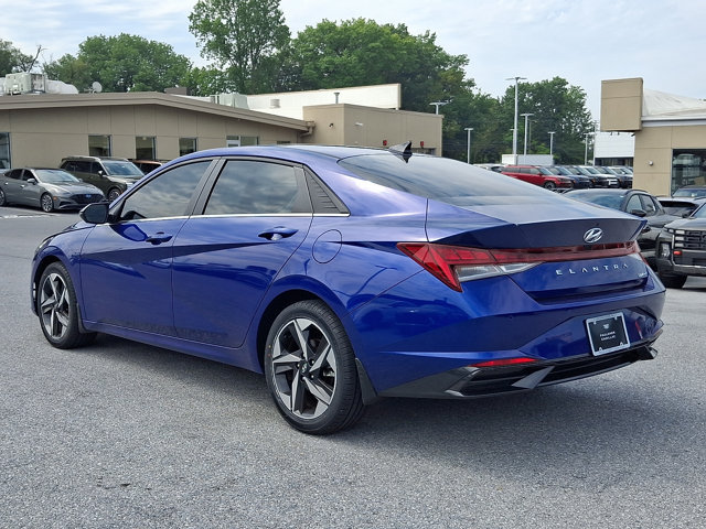 Certified 2023 Hyundai Elantra Limited FWD image 5
