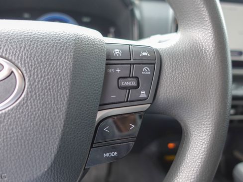 Used 2025 Toyota Camry LE image 15