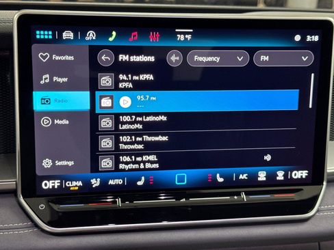 New 2026 Volkswagen Tiguan SE R-Line AWD/4WD image 17