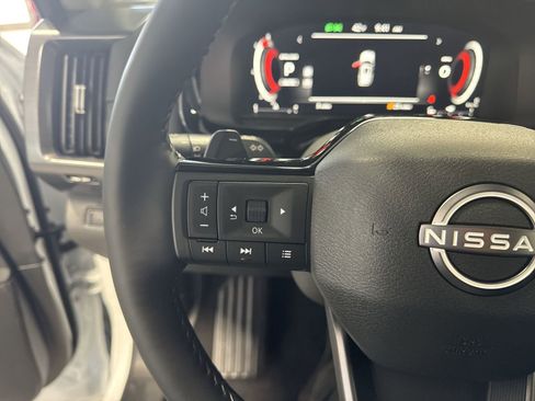New 2026 Nissan Pathfinder SL AWD/4WD image 17