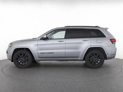 Used 2021 Jeep Grand Cherokee Laredo X AWD/4WD image 6