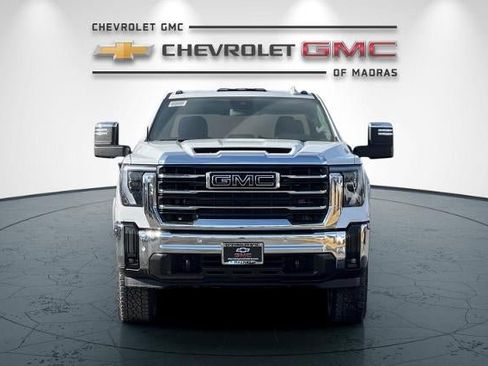 New 2026 GMC Sierra 3500 SLT w/ SLT Premium Package image 8