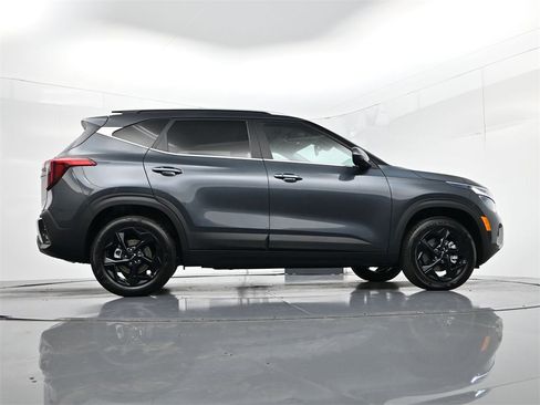 New 2026 Kia Seltos EX image 41