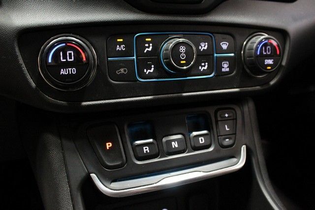 Certified 2020 GMC Terrain SLE FWD image 27