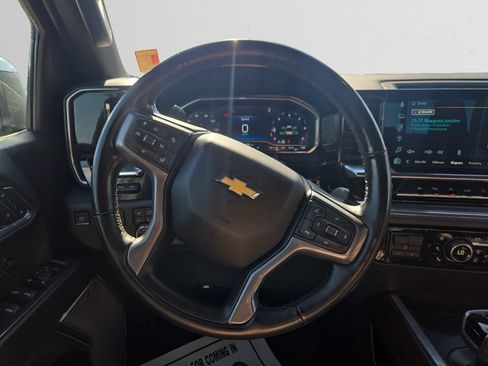 Used 2024 Chevrolet Silverado 1500 High Country w/ Technology Package AWD/4WD image 14
