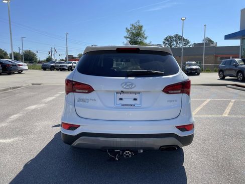 Used 2017 Hyundai Santa Fe Sport FWD image 5