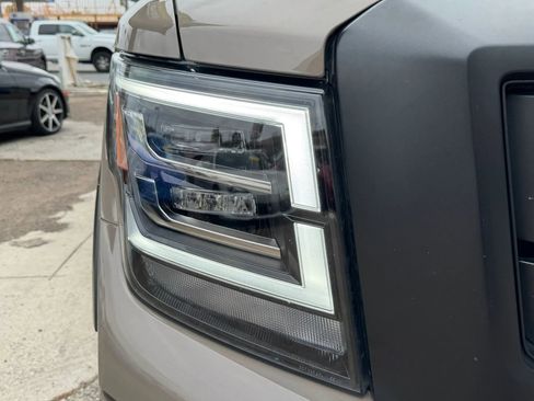 Used 2024 Nissan Titan PRO-4X w/ Pro-4x Utility Package image 3