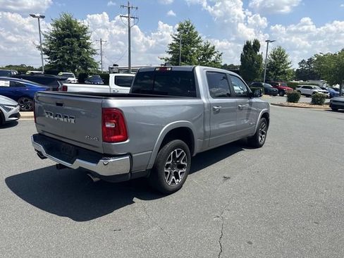 Used 2025 RAM 1500 Laramie AWD/4WD image 6