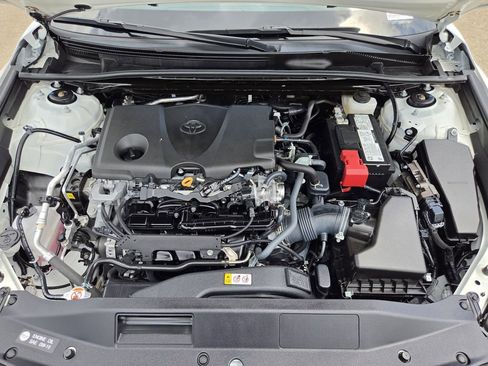 Used 2024 Toyota Camry SE FWD image 30