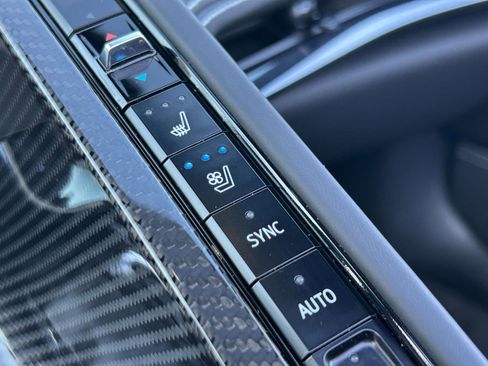 Used 2024 Chevrolet Corvette E-Ray w/ Stealth Interior Trim Package image 22