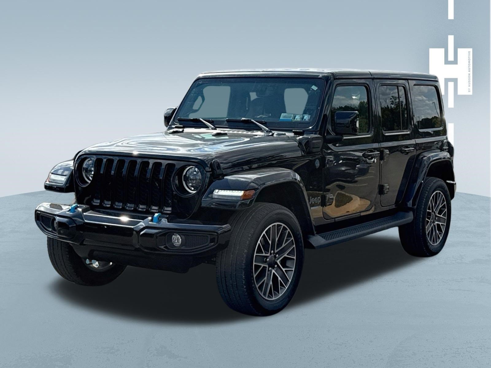 Used 2023 Jeep Wrangler Unlimited Sahara AWD/4WD image 3