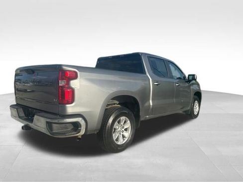 Used 2022 Chevrolet Silverado 1500 LT RWD image 2