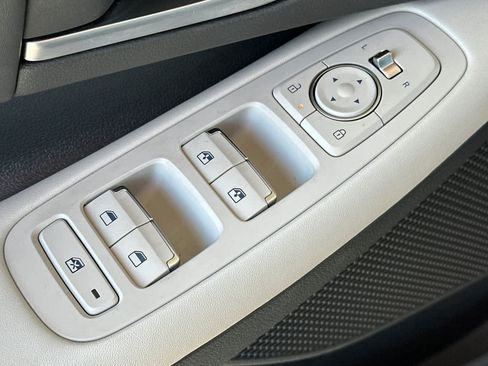 Used 2024 Hyundai Sonata SEL FWD image 13