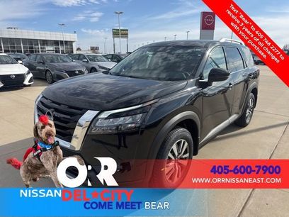 New 2025 Nissan Pathfinder SL