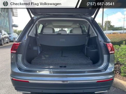Used 2019 Volkswagen Tiguan SEL w/ 3rd Row Seat Package AWD/4WD image 14