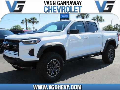 New 2026 Chevrolet Colorado ZR2 AWD/4WD image 1