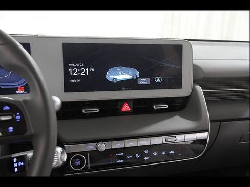 Certified 2024 Hyundai Ioniq 5 Limited AWD/4WD image 10