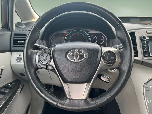 Used 2013 Toyota Venza XLE w/ XLE Premium Pkg FWD image 18