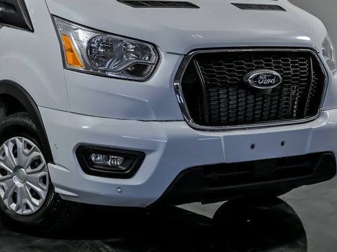 Used 2022 Ford Transit 350 XLT RWD image 2