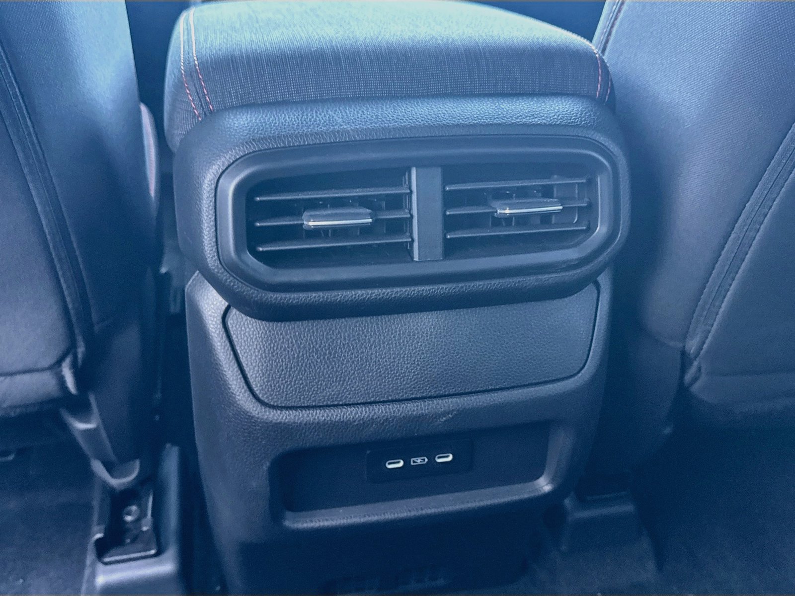 Used 2025 Honda Pilot Sport image 24