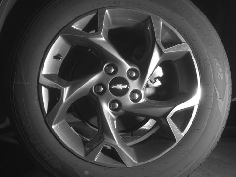 Used 2025 Chevrolet Trax LT w/ LT Convenience Package FWD image 14