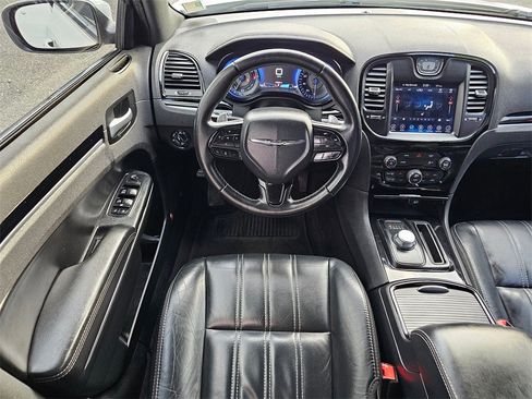 Used 2017 Chrysler 300 S image 13