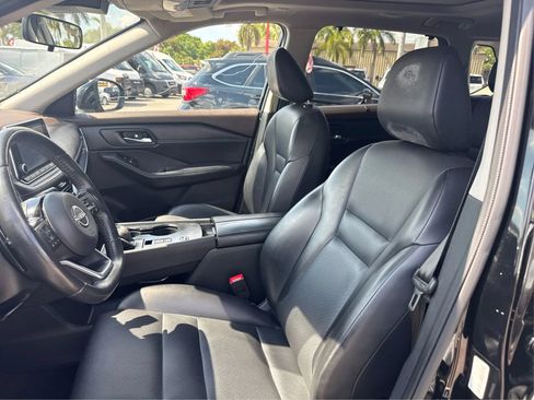 Used 2022 Nissan Rogue SV w/ SV Premium Package FWD image 9