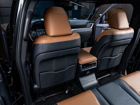 Used 2024 Lexus GX 550 550 Luxury+ w/ Accessory Package (2T) image 31