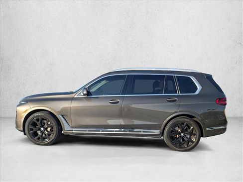 Used 2023 BMW X7 xDrive40i w/ Premium Package image 8