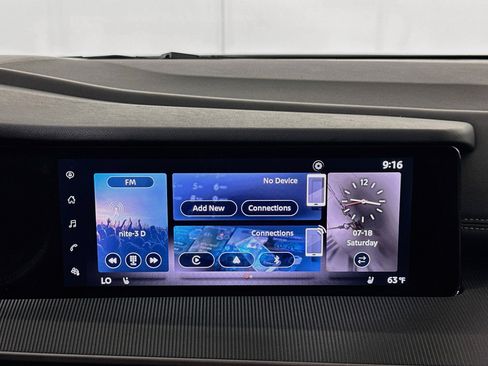 Used 2025 Nissan Murano SV AWD/4WD image 22