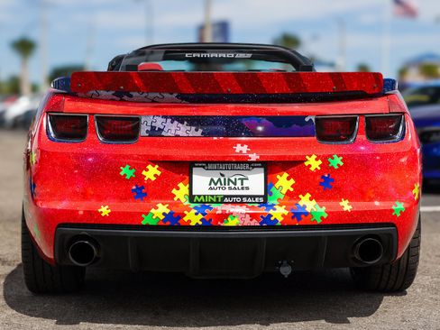 Used 2011 Chevrolet Camaro SS RWD image 11