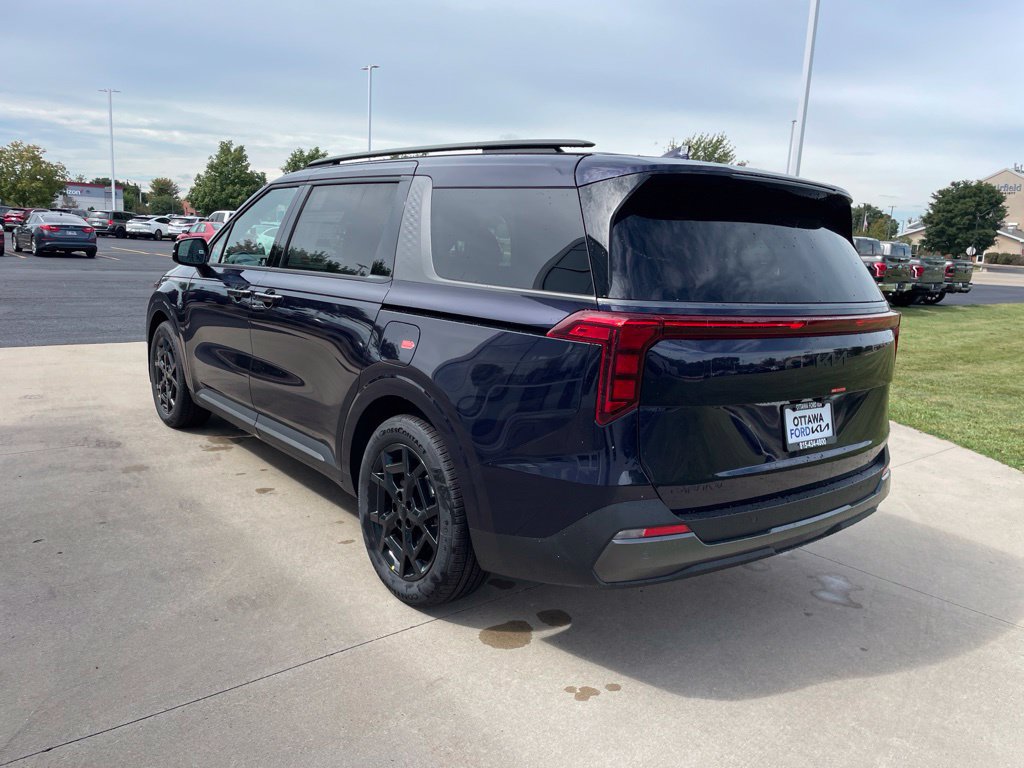 New 2027 Kia Carnival EX FWD image 7
