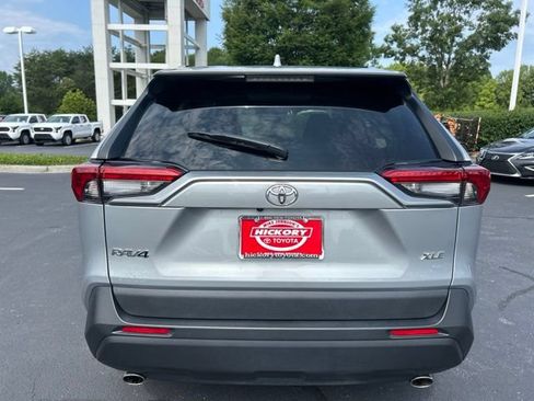 Used 2024 Toyota RAV4 XLE FWD image 8