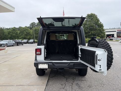 Used 2021 Jeep Wrangler Unlimited Sport AWD/4WD image 30