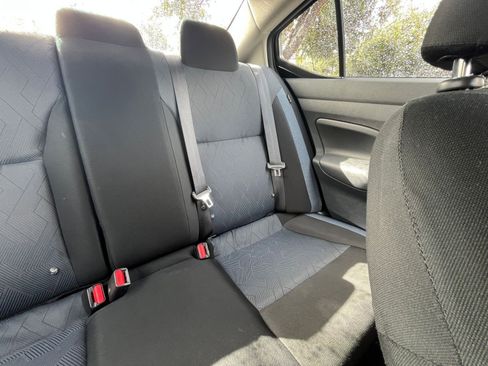 Used 2025 Nissan Versa SV image 35