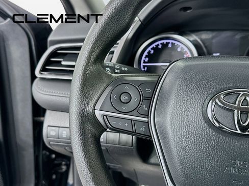 Used 2022 Toyota Camry LE image 15