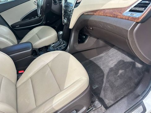 Used 2019 Hyundai Santa Fe XL image 17