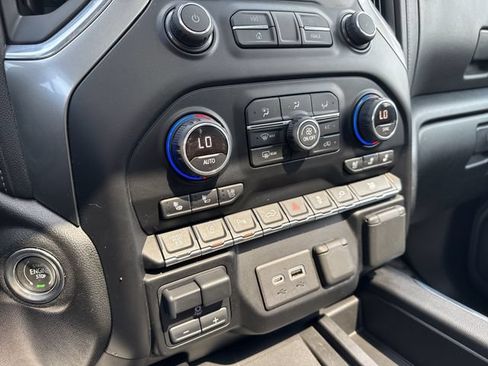 Certified 2020 Chevrolet Silverado 2500 LTZ w/ LTZ Premium Package AWD/4WD image 24